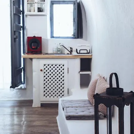 Дом отдыха Gemini Caves Ия