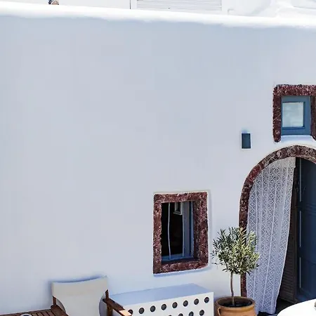 Gemini Caves Oia