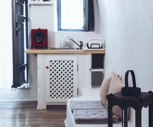 Nyaraló Gemini Caves Ía